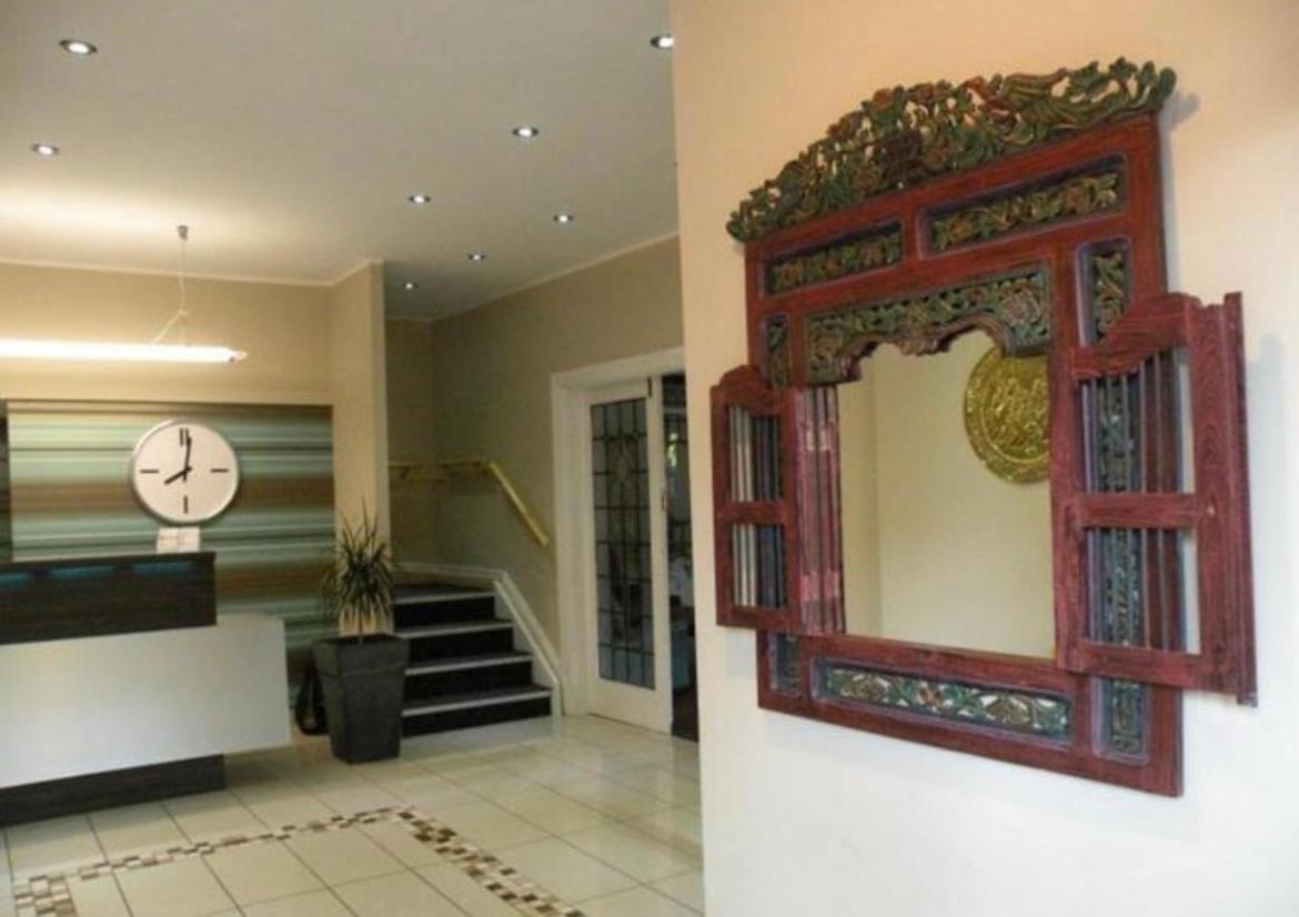 Park Crescent Hotel Μάντσεστερ Εξωτερικό φωτογραφία